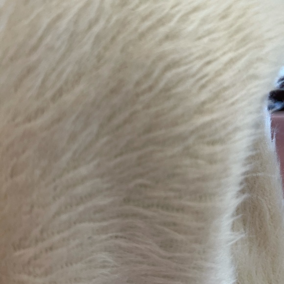 Scarf - Picture 2 of 6